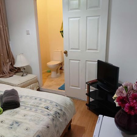 Spacious Double Room In Anfield ลิเวอร์พูล ภายนอก รูปภาพ