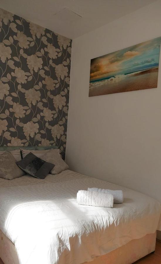 Spacious Double Room In Anfield ลิเวอร์พูล ภายนอก รูปภาพ